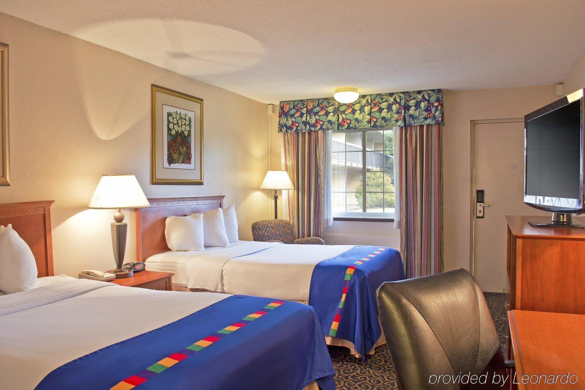 Park Inn By Radisson Harrisburg West Меканиксберг Номер фото