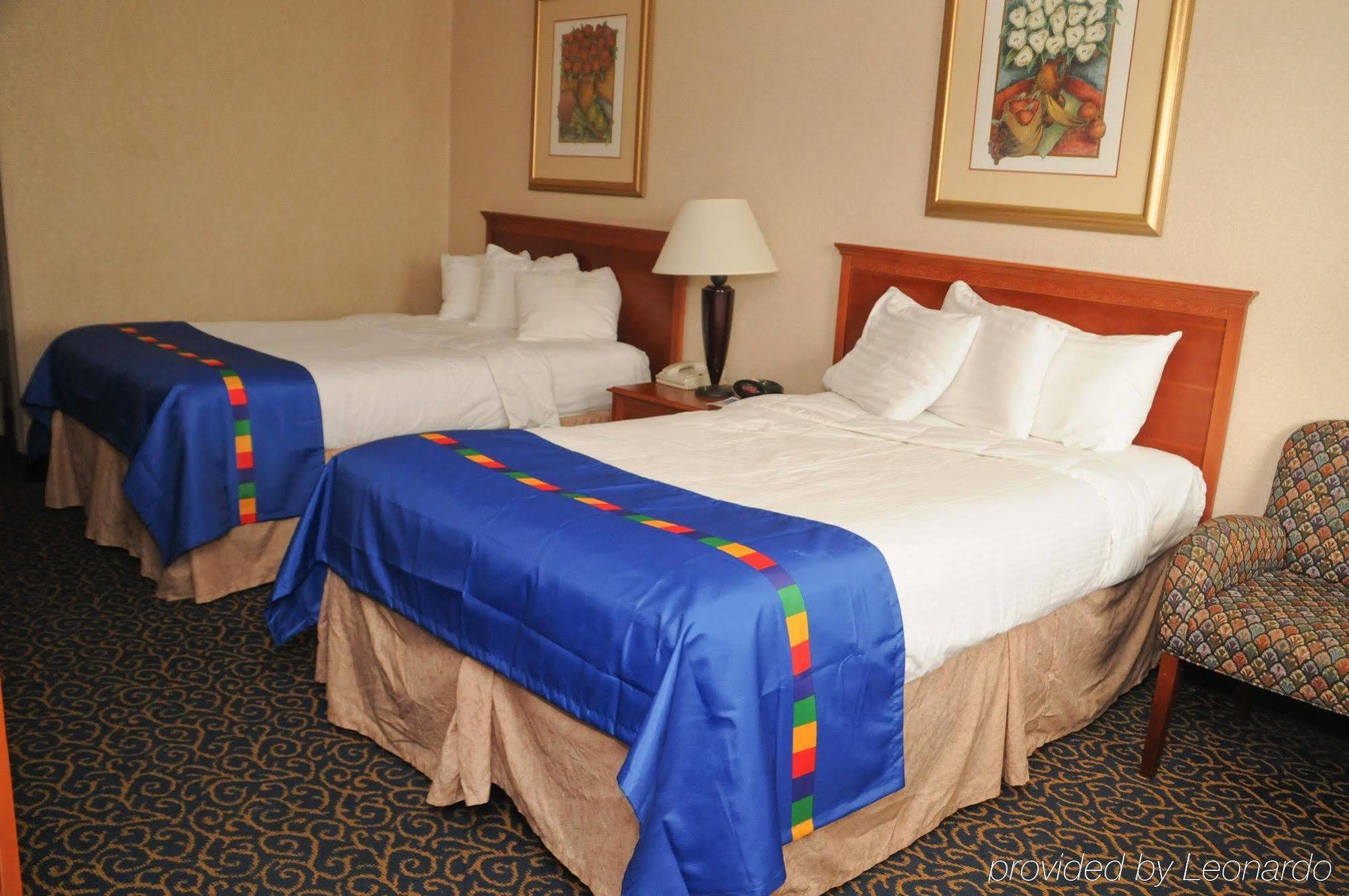 Park Inn By Radisson Harrisburg West Меканиксберг Экстерьер фото