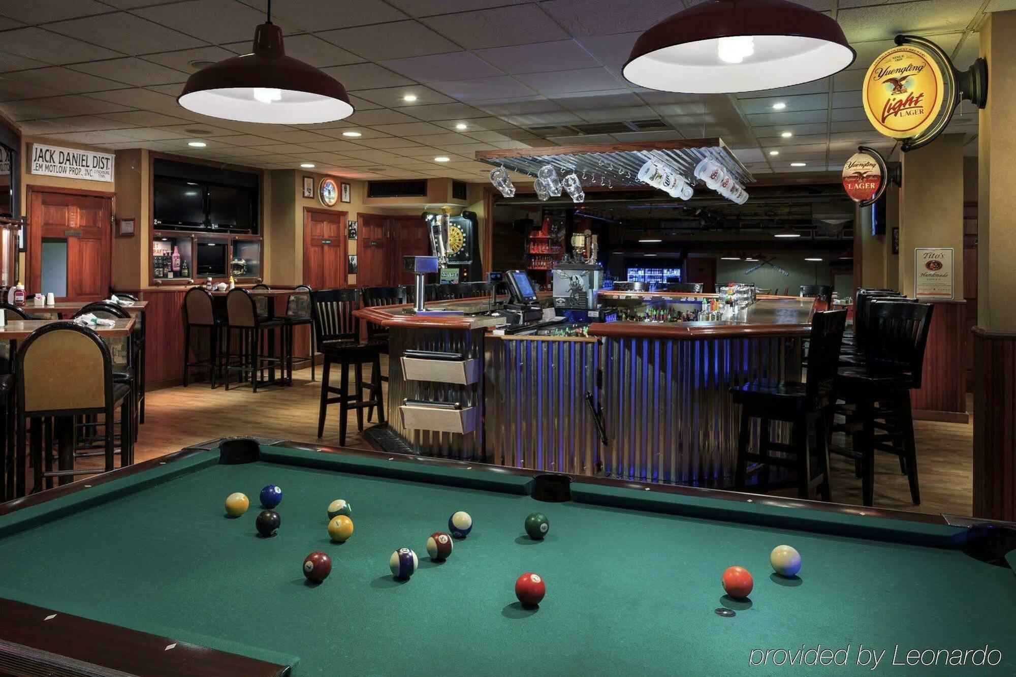 Park Inn By Radisson Harrisburg West Меканиксберг Экстерьер фото